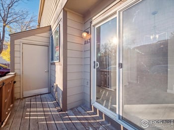 867 Summer Dr, Littleton, CO 80126