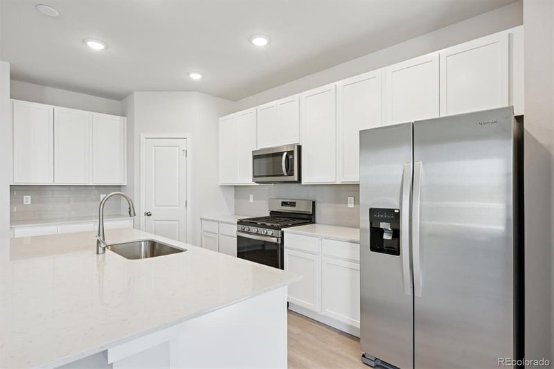 3641 Sandreed St, Dacono, CO 80514