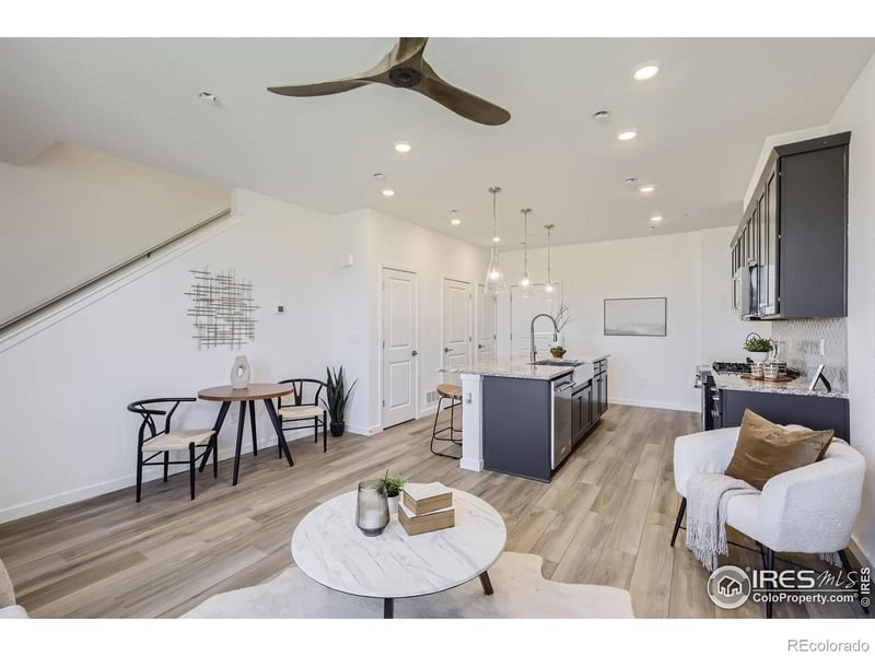 2807 Bear Springs Cir, Longmont, CO 80503