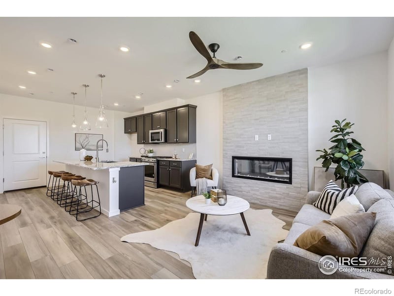 2807 Bear Springs Cir, Longmont, CO 80503