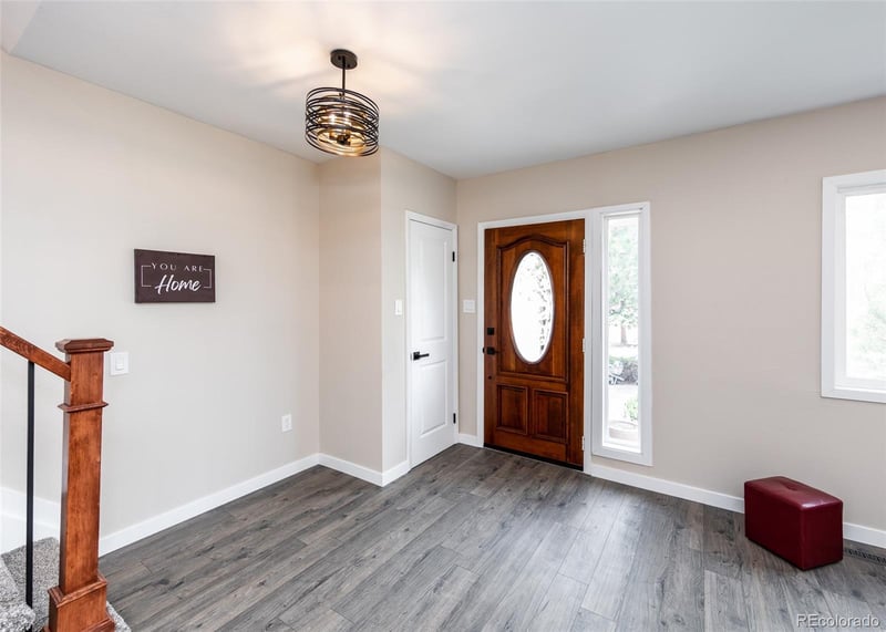 1021 Pioneer Ln, Colorado Springs, CO 80904