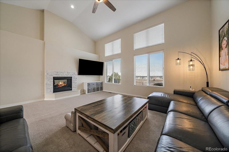 5692 Vistancia Dr, Parker, CO 80134