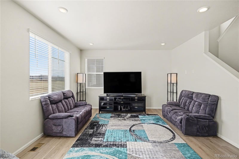 24068 Atlantic Pl, Aurora, CO 80018