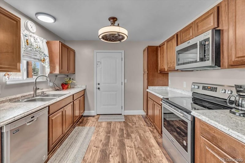 4694 Ouray Way, Aurora, CO 80015