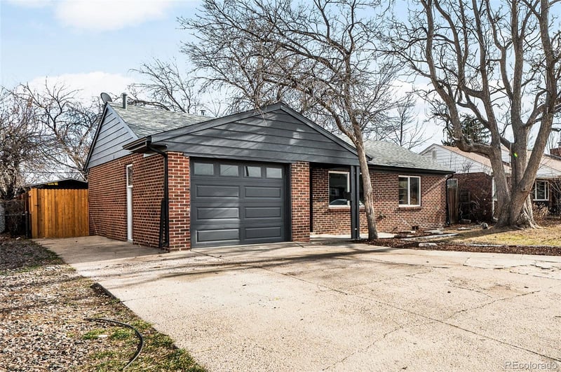 1350 Dallas St, Aurora, CO 80010