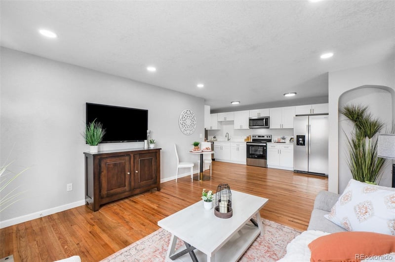 1350 Dallas St, Aurora, CO 80010