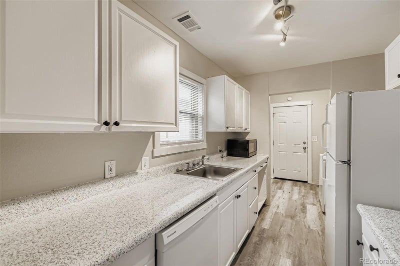 2511 Broadway , Denver, CO 80210