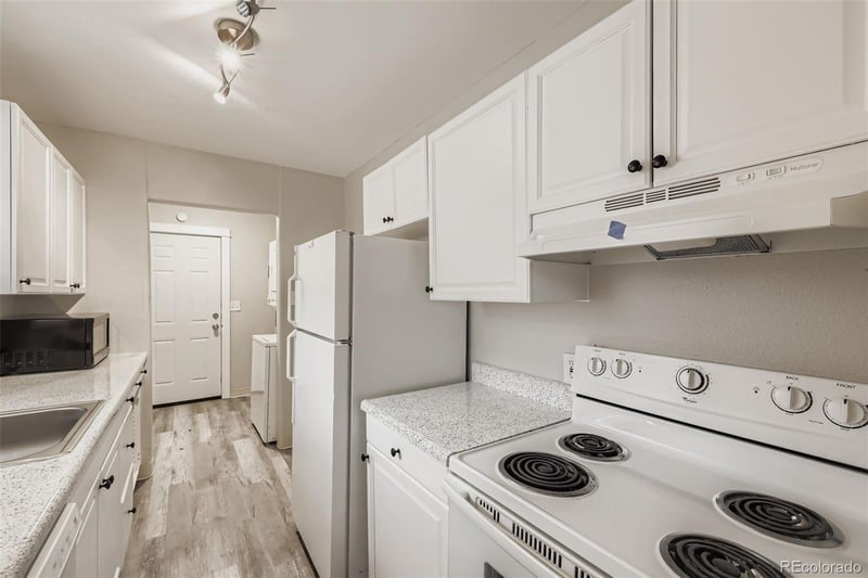 2511 Broadway , Denver, CO 80210