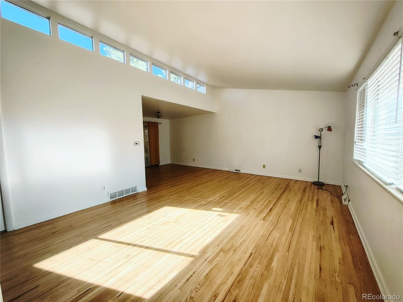 7921 Briarwood Blvd, Centennial, CO 80112