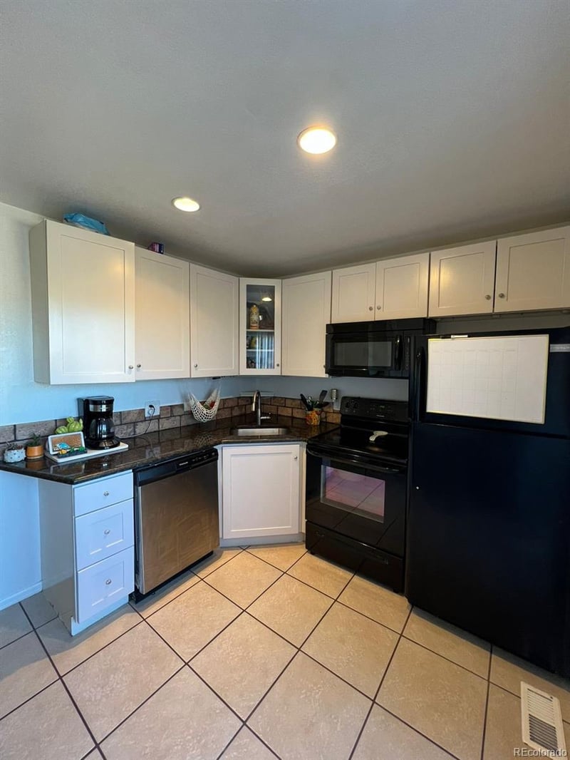 71 Sable Blvd #B21, Aurora, CO 80012