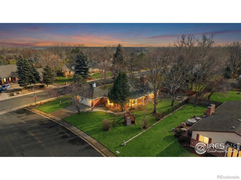 1289 Fox Hill Dr, Longmont, CO 80504