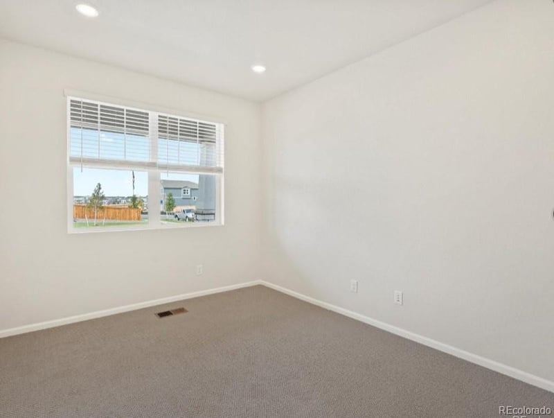 8898 Salida St, Commerce City, CO 80022