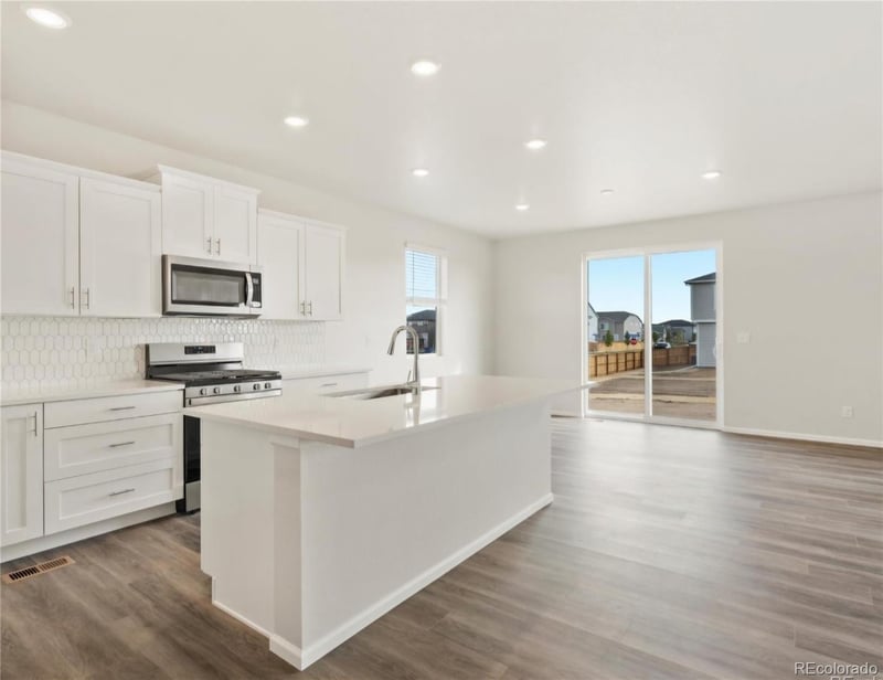 8898 Salida St, Commerce, CO 80022