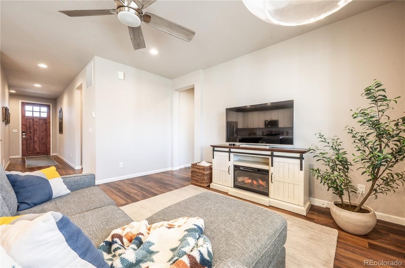 2093 Boise Ct, Longmont, CO 80504