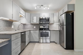 725 S Alton Way #7A, Denver, CO 80247