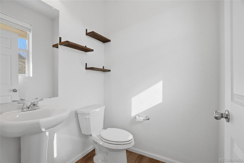 18199 44th Ave, Denver, CO 80249