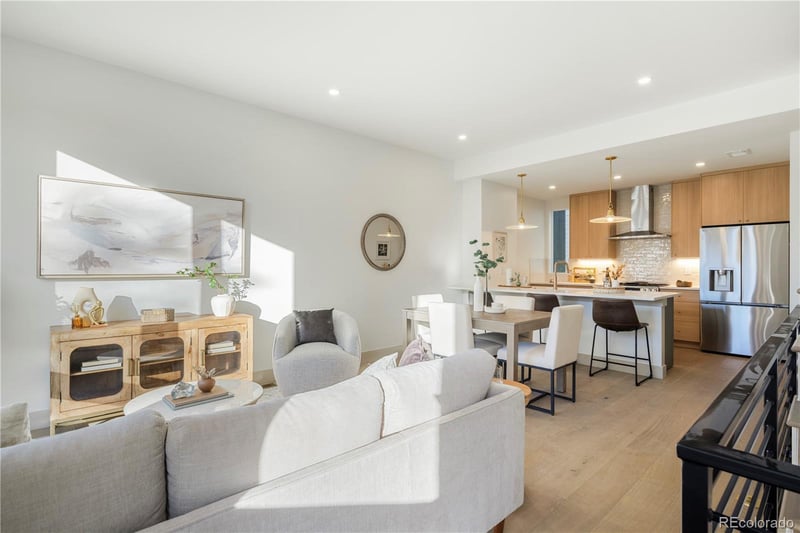 1230 Zenobia St #6, Denver, CO 80204