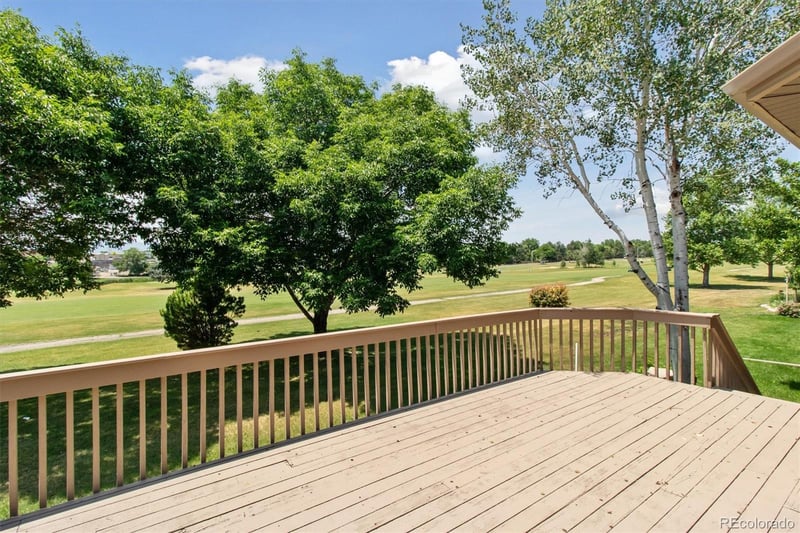 1123 Oakhurst Dr, Broomfield, CO 80020