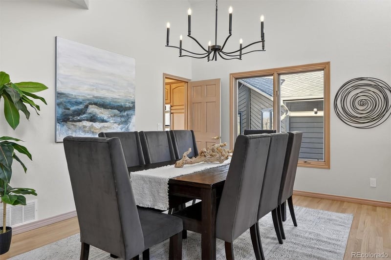 1123 Oakhurst Dr, Broomfield, CO 80020