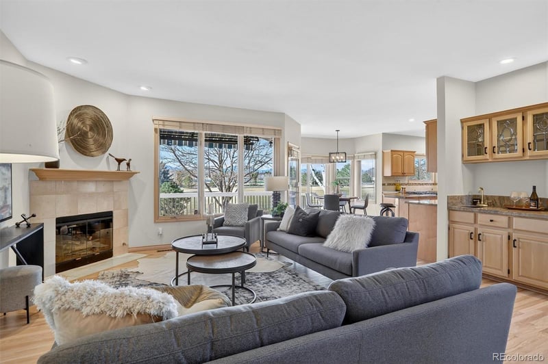 1123 Oakhurst Dr, Broomfield, CO 80020