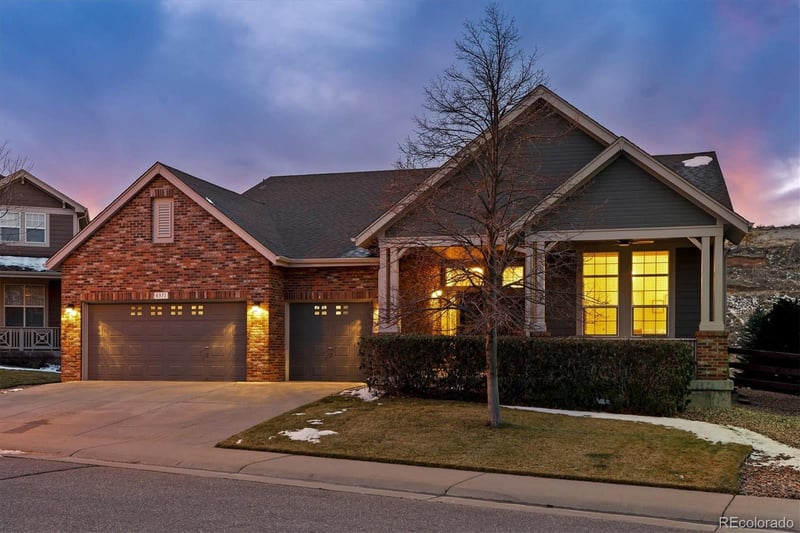 8371 Hackamore Rd, Littleton, CO 80125