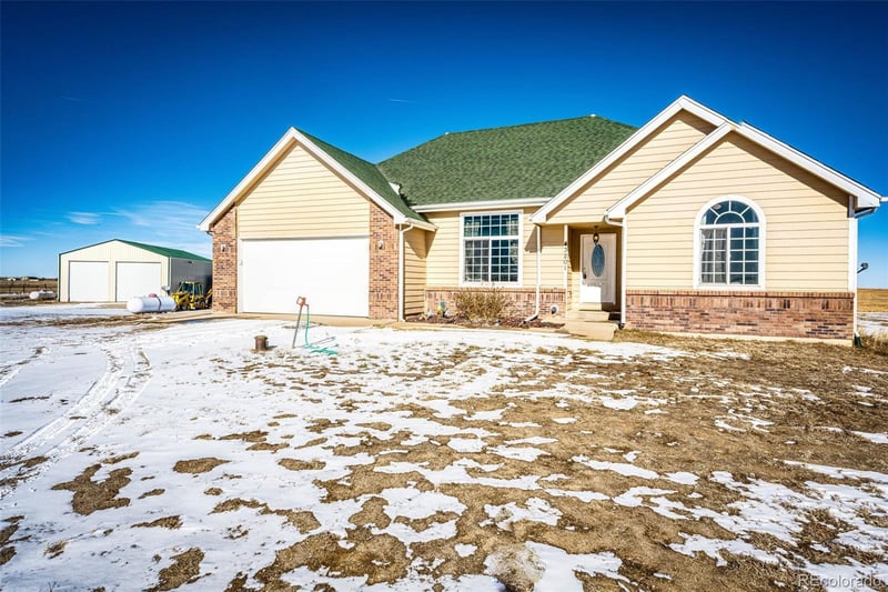43201 E 88th Ave, Bennett, CO 80102