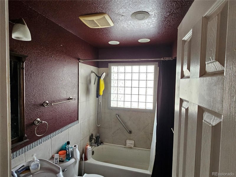 127 81st Ave, Denver, CO 80221