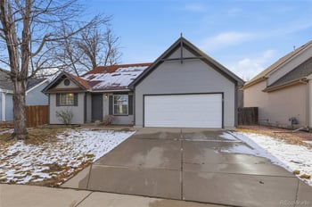 17614 Temple Dr, Aurora, CO 80015