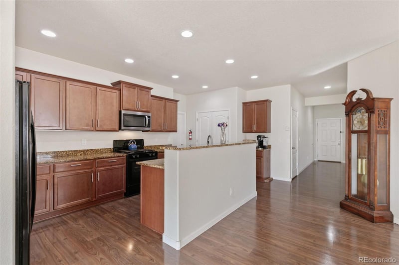 4608 95th Ave, Thornton, CO 80229