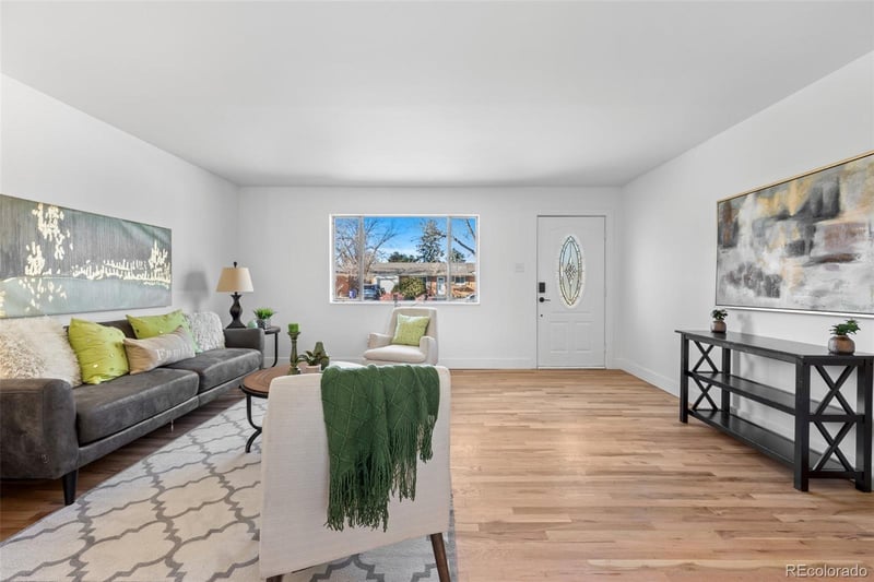 828 Jasmine St, Denver, CO 80224