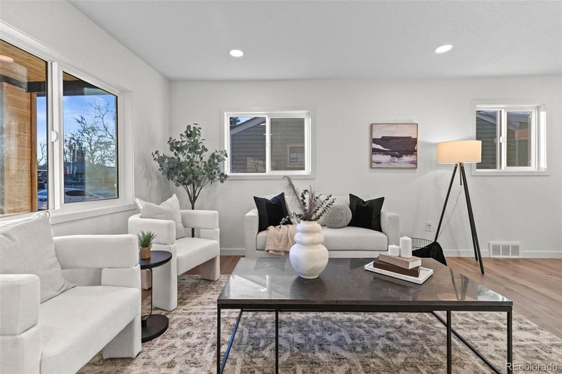 1973 Alton St, Aurora, CO 80010