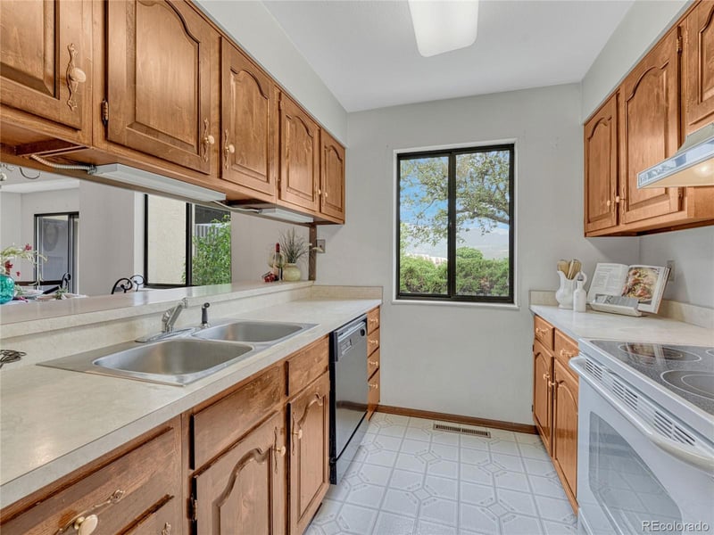 1146 Fontmore Rd #A, Colorado Springs, CO 80904