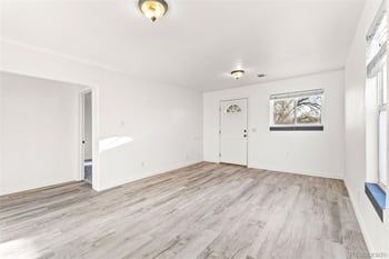 6743 King St, Denver, CO 80221