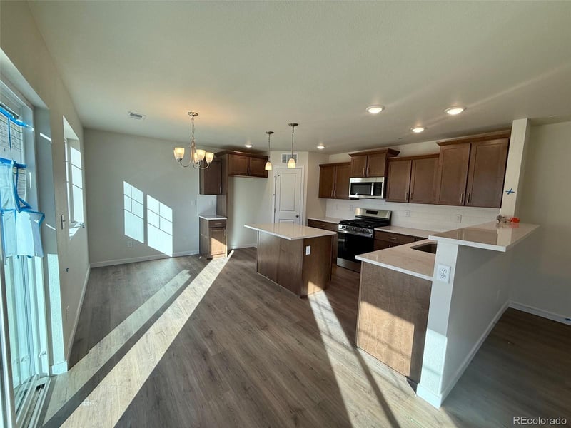 727 Clubview St, Watkins, CO 80137