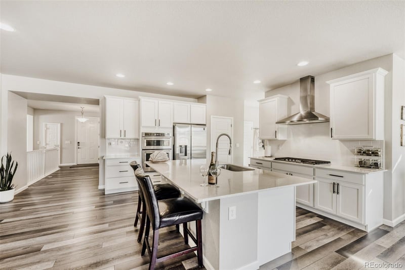 6664 Merrimack Dr, Castle Pines, CO 80108