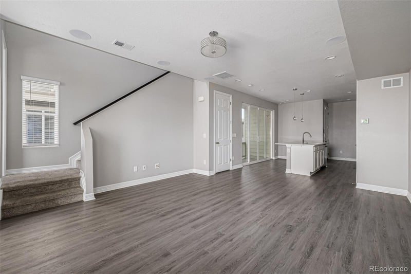 9612 Reunion Pw, Commerce City, CO 80022