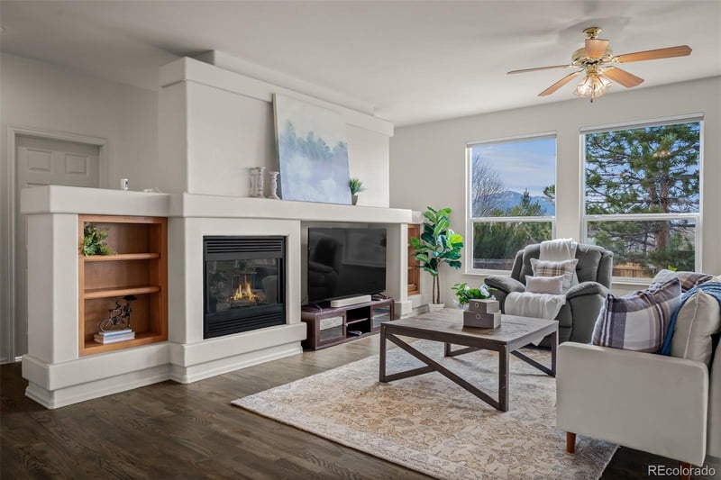 6644 Dream Weaver Dr, Colorado Springs, CO 80923