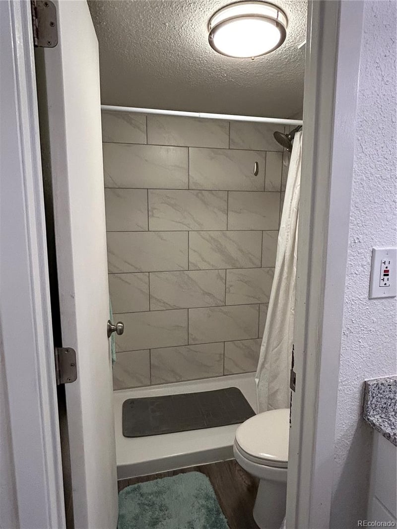 384 Ironton St #106, Aurora, CO 80012