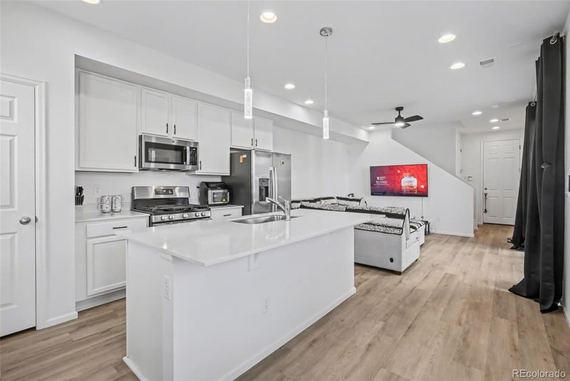 8731 Snake River St, Littleton, CO 80125