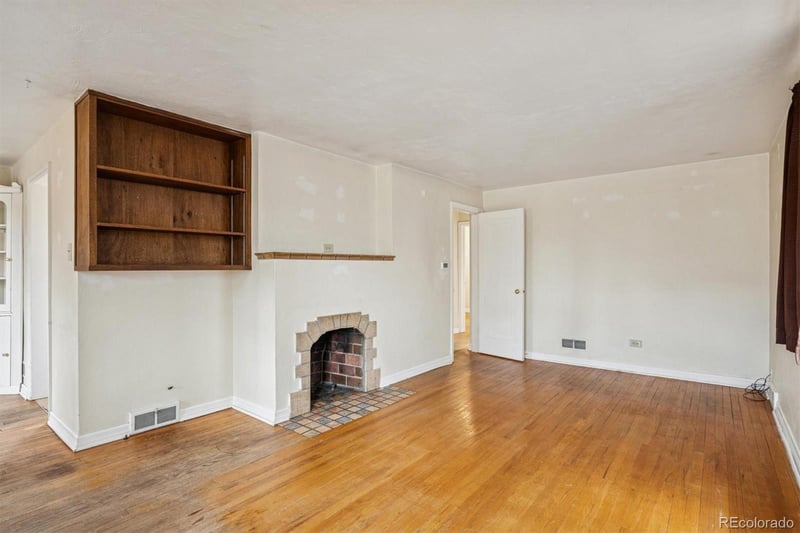 1826 Bellaire St, Denver, CO 80220