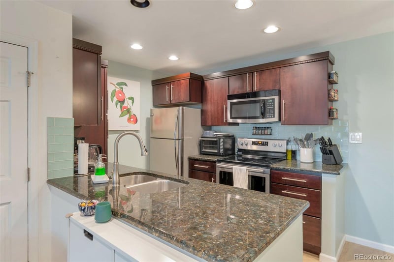 4400 Quebec St #201, Denver, CO 80237