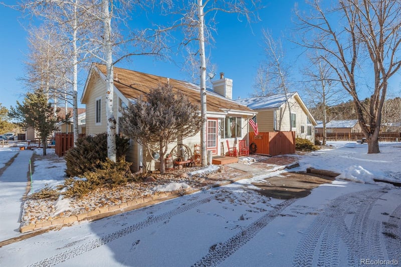 800 Columbine Village Dr, Woodland Park, CO 80863