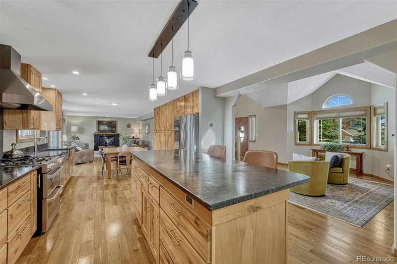 5560 Darien Way, Colorado Springs, CO 80919