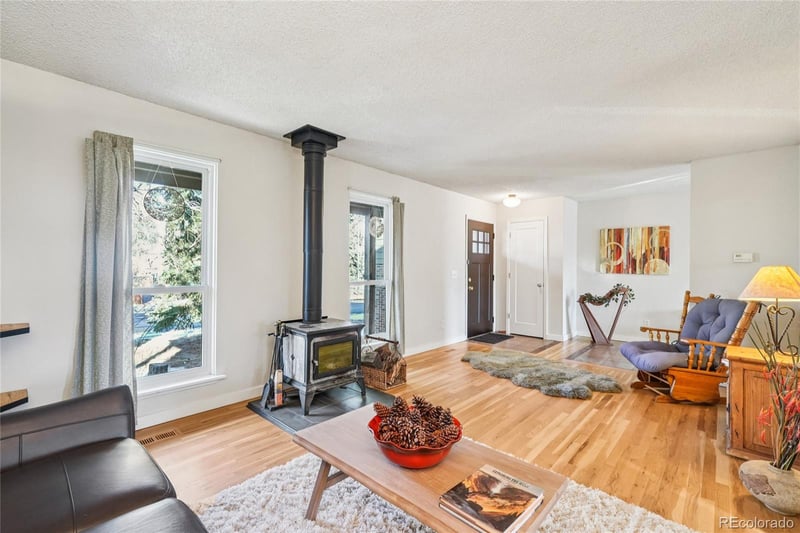 231 Hoover Ave, Louisville, CO 80027