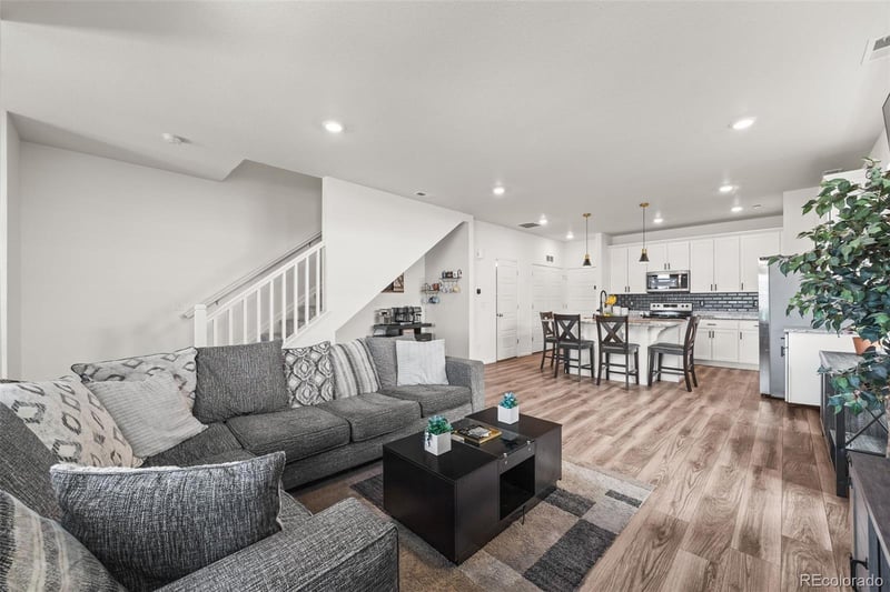 18053 103rd Ave, Commerce, CO 80022