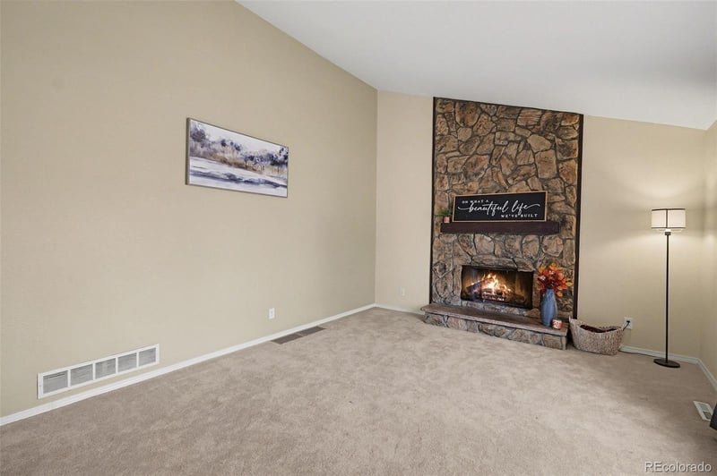 18097 Nassau Dr, Aurora, CO 80013