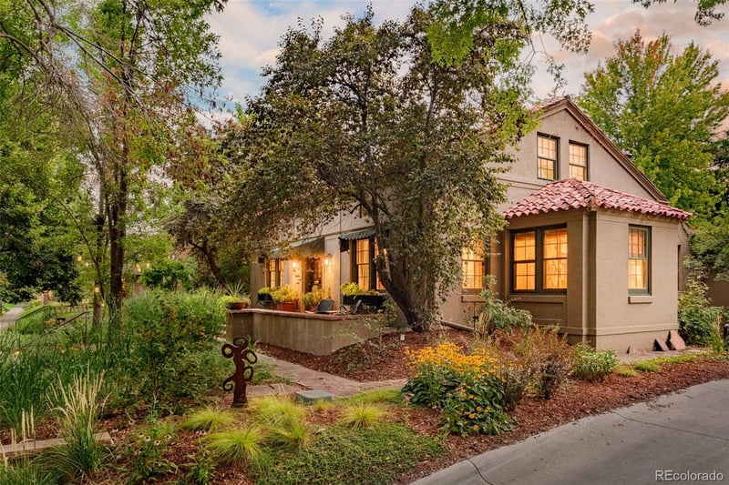 2057 Clermont St, Denver, CO 80207