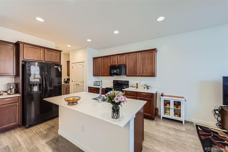 9730 Clermont Ln, Thornton, CO 80229