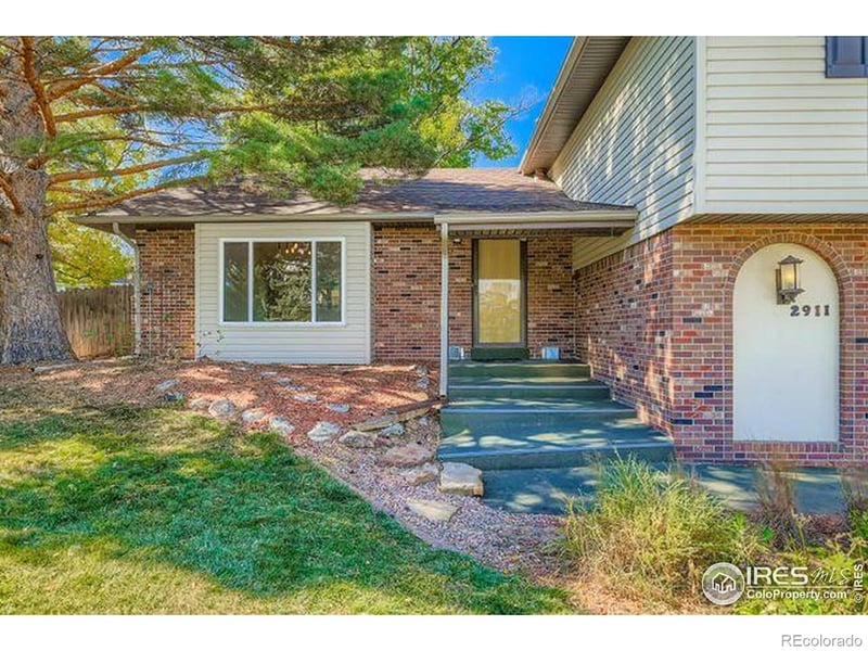 2911 Lakeshore Dr, Longmont, CO 80503