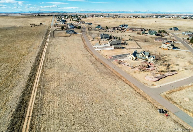 49920 Antelope Dr E, Bennett, CO 80102